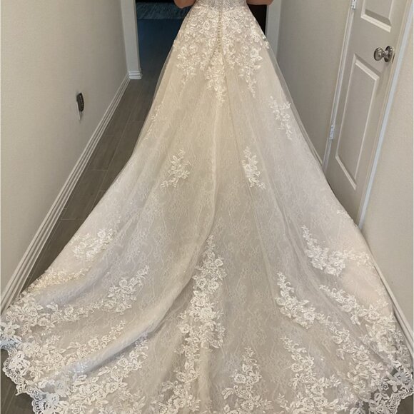Maggie Sottero Tennyson Cream Lace Wedding Dress - Picture 5 of 6